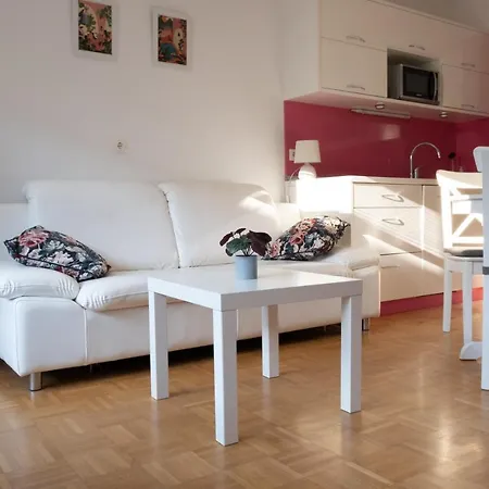 Apartment Flat 27 *